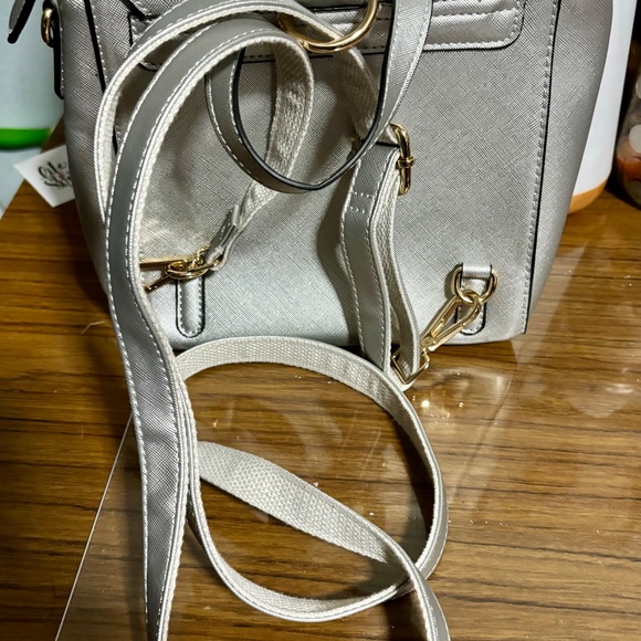 Silver 3 way purse - Picture 7 of 8